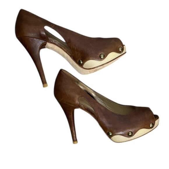 STUART WEITZMAN Leather Open Toe Studded Pump SZ 5 - Picture 8 of 10